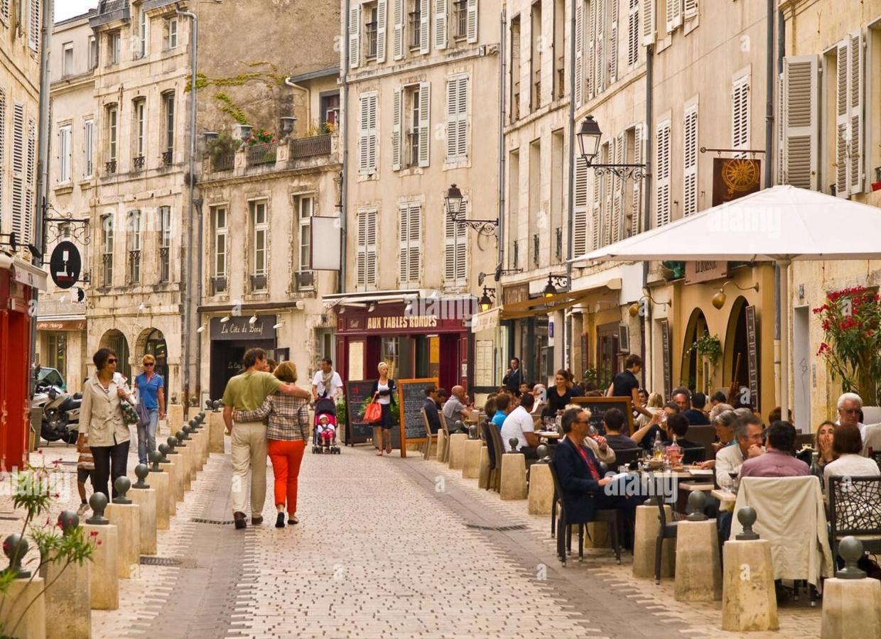 Appartement T3 tout confort en duplex à 15mn à pied du centre-ville La Rochelle  Esterno foto