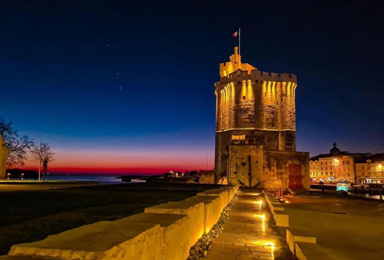 Appartement T3 tout confort en duplex à 15mn à pied du centre-ville La Rochelle  Esterno foto